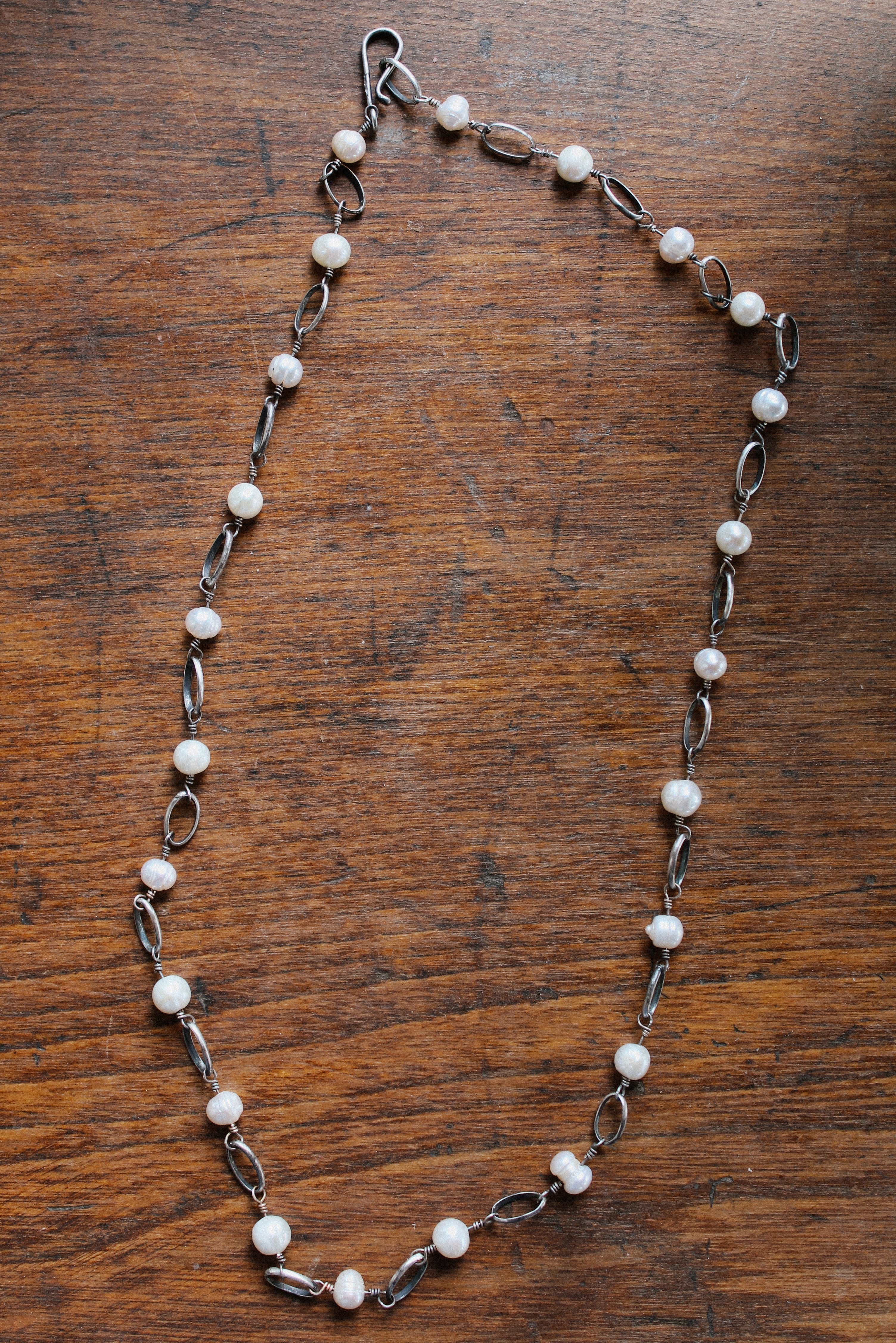 Punchy & Pretty Pearls (22”)